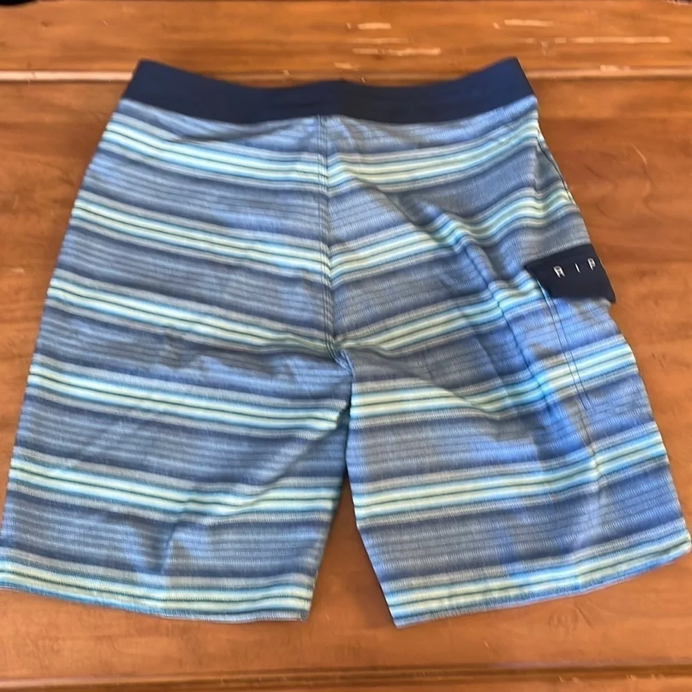 RIP Curl Board Shorts Size 31